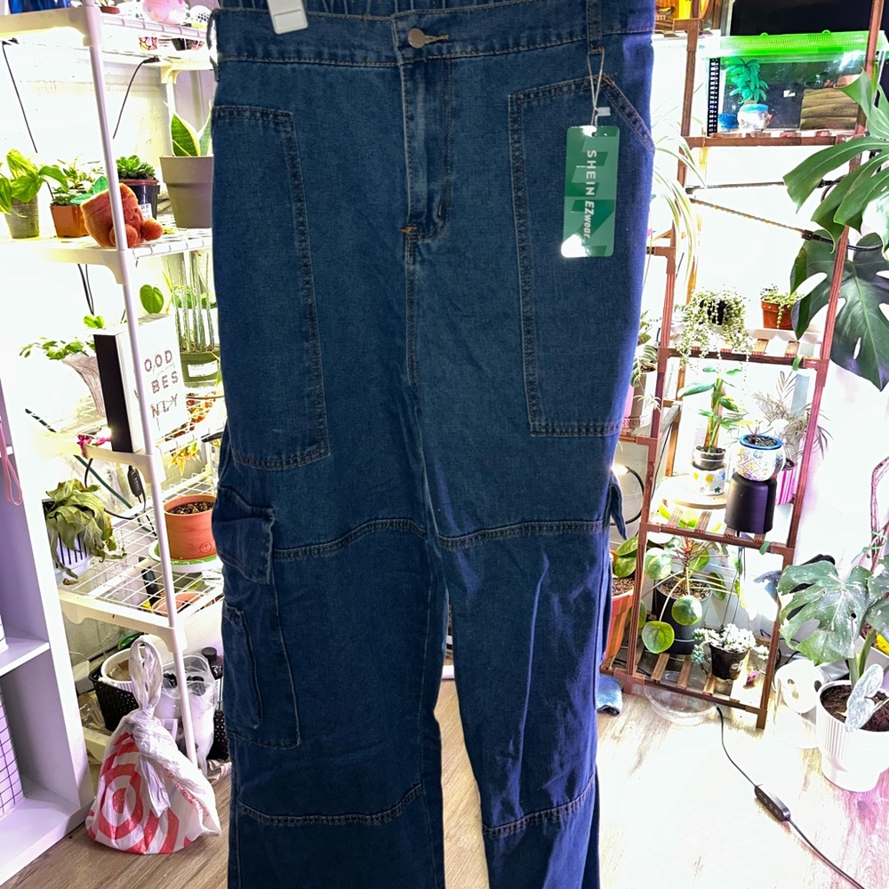 women’s cargo jeans wide leg